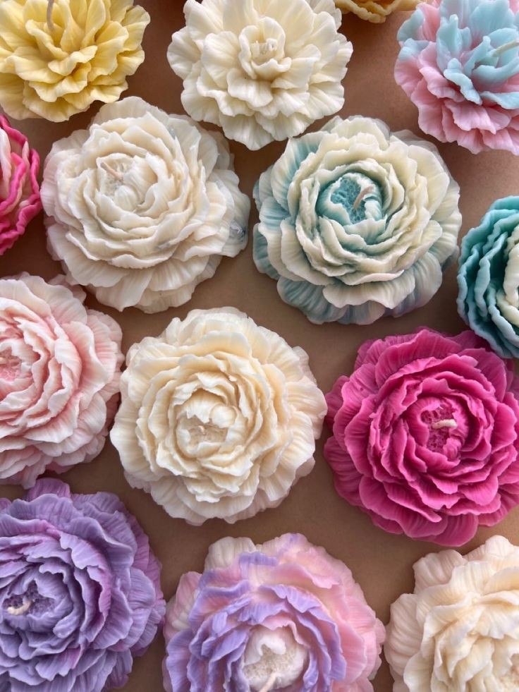 Elegance flower candle β¨