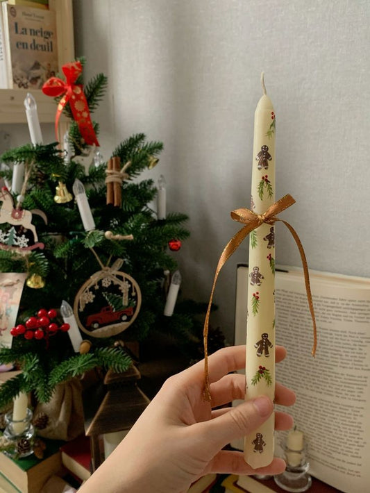 "Festive Gingerbread Taper Candle" 🎄🍪